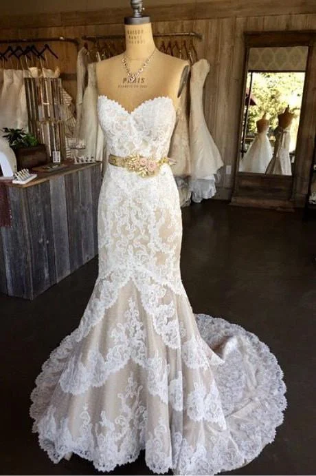 Pretty Lace Mermaid Wedding Dress Strapless Lace Bridal Dress Sexy Vintage Bridal Dress N128 Beaded Wedding Gown