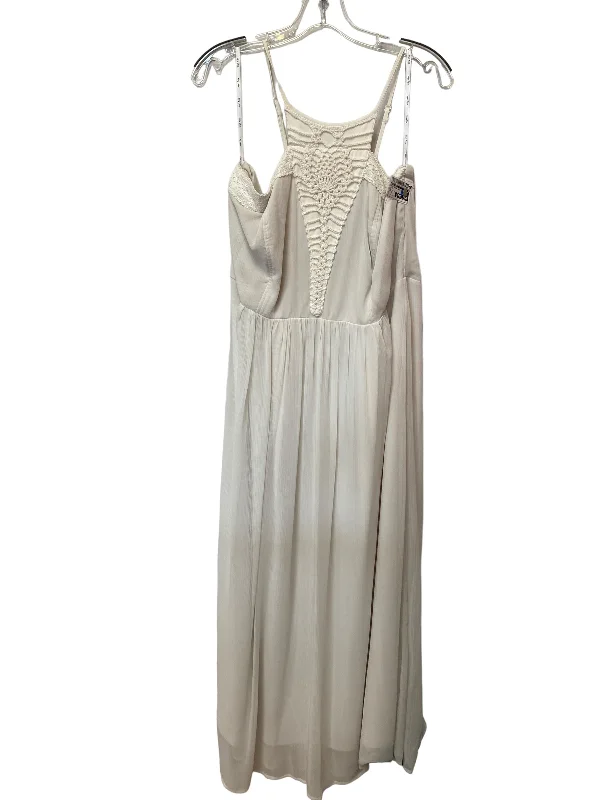 White Dress Casual Maxi City Chic, Size 16 Party maxi dresses